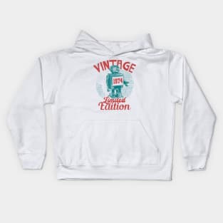 1974 limited edition retro Kids Hoodie